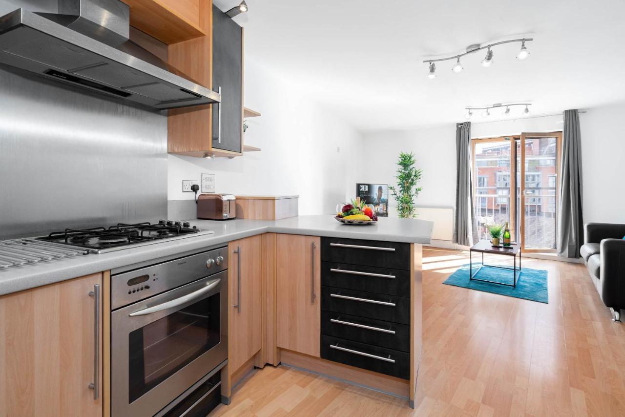 City Centre - Two Bedroom Apartment - Juliet Balcony - Secure Parking - Wifi - Smart Tv Birmingham Exterior foto